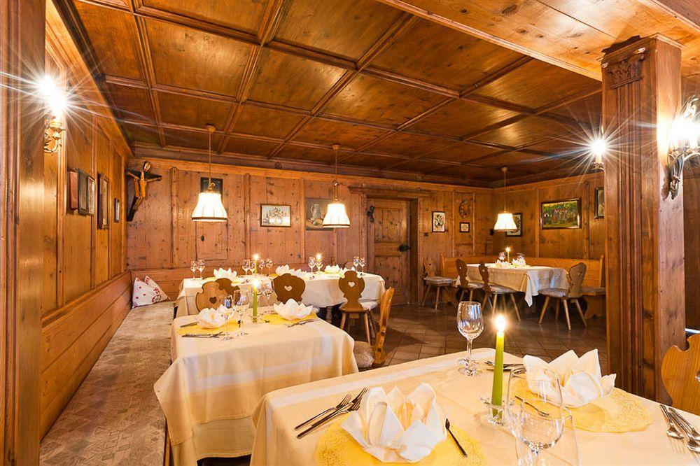 Hotel Lambrechtshof Appiano Sulla Strada Del Vino Esterno foto